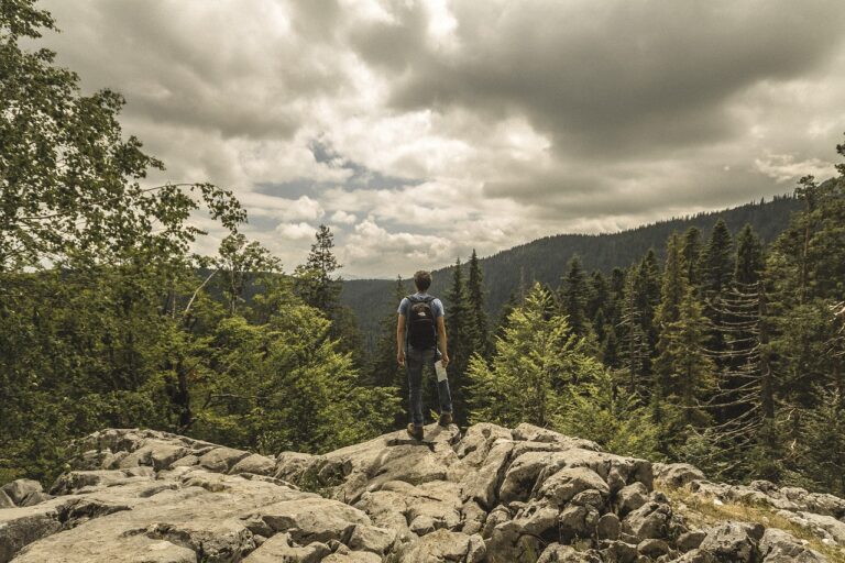 montenegro, hiking, hiker-599232.jpg